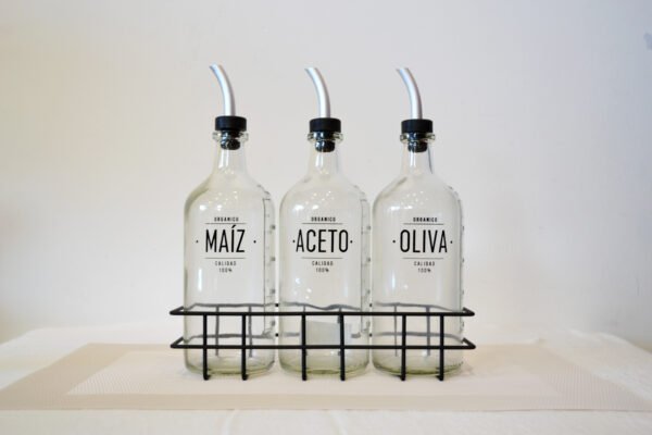 Set x3 Aceiteras Vidrio Oliva/Aceto/Maíz con Canasto